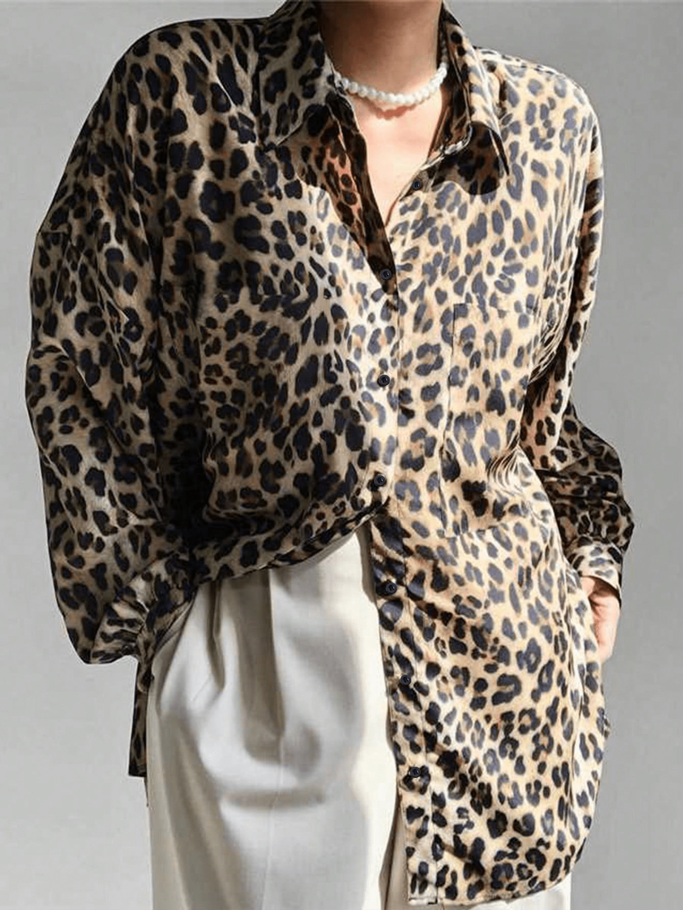 Women's Leopard Print Long-Sleeve Blouse - Chic Casual & Retro-Inspired Office-Casual Top