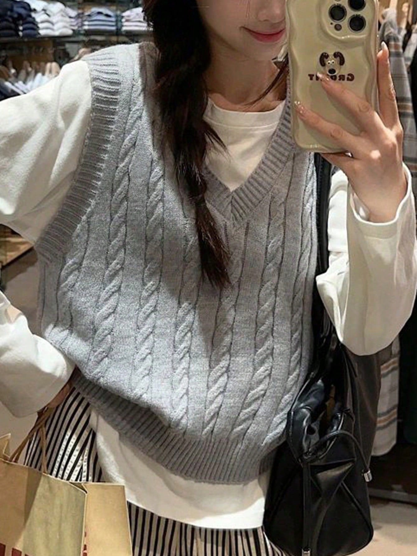 Women's Grey Polyester V-Neck Cable Knit Sleeveless Sweater Vest