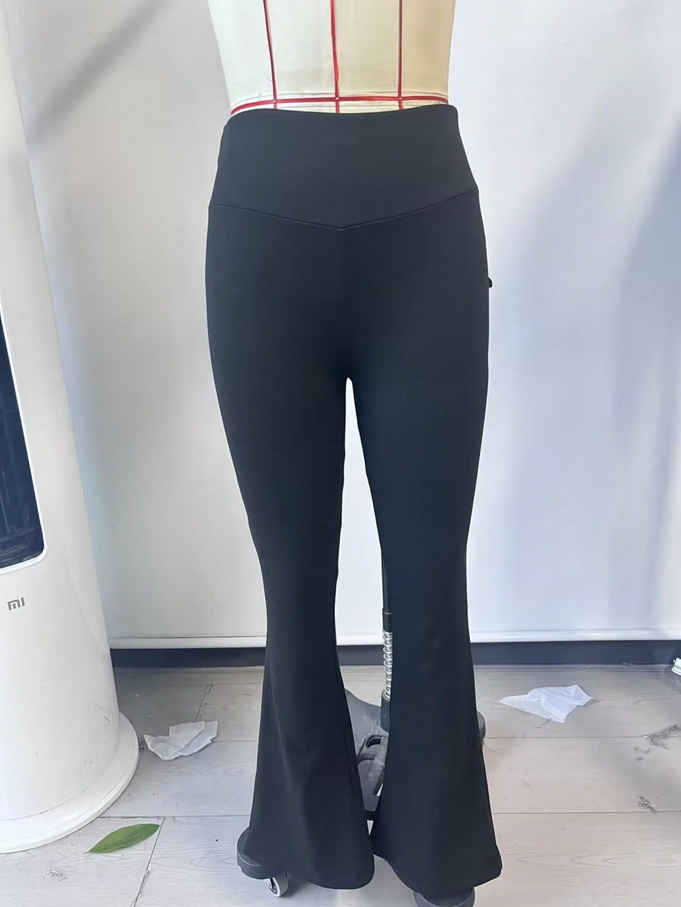 Women's Black High-Waisted Flare Yoga Pants with Bootcut Leg