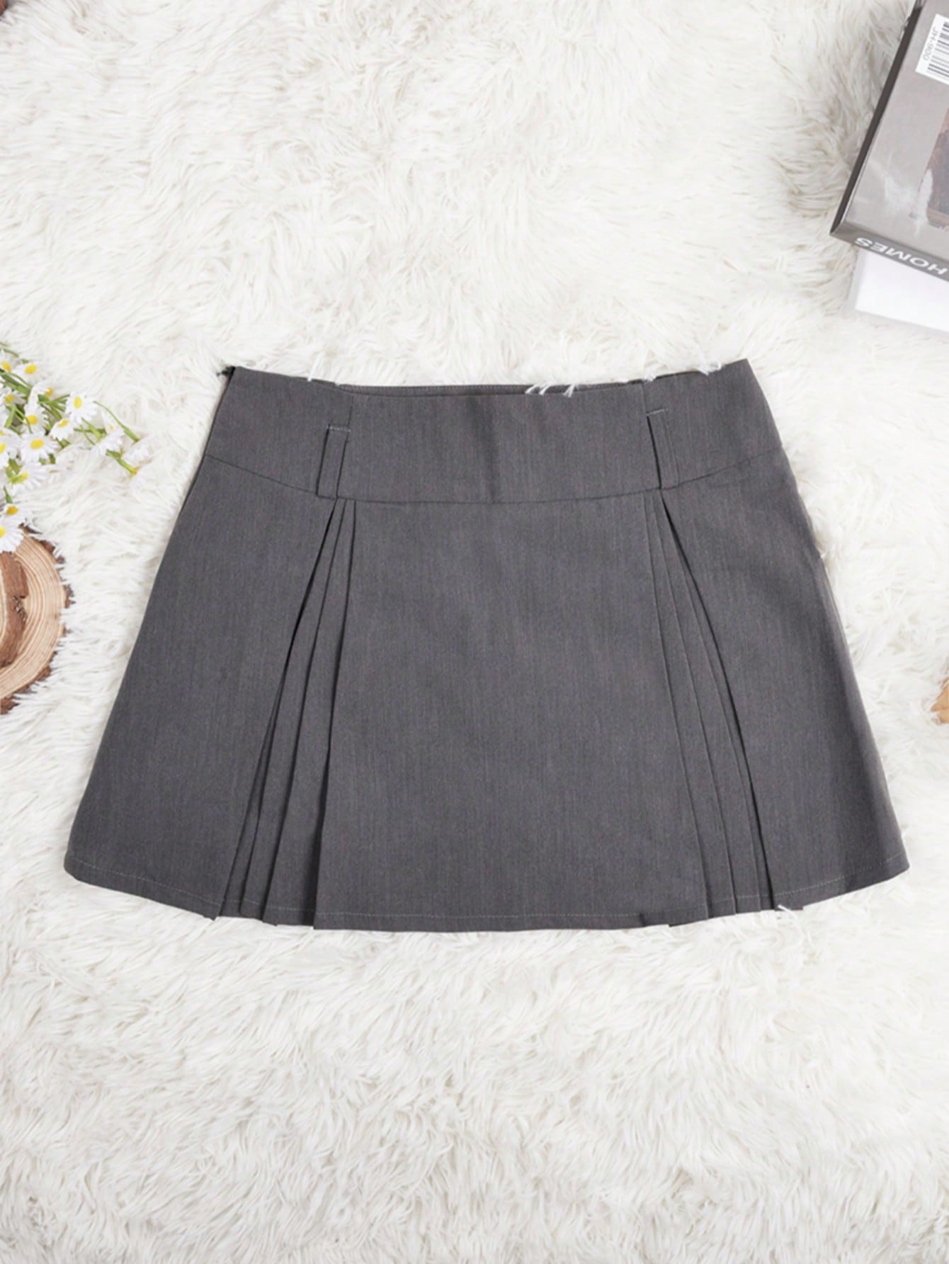 Women's Grey Pleated Mini Skirt Low Waist Preppy Style