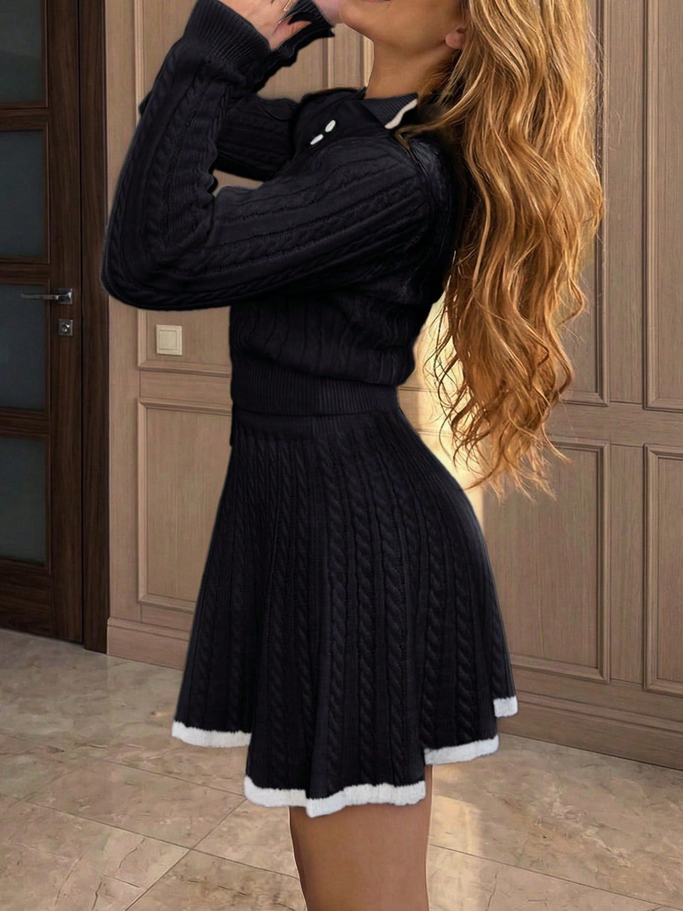 Women's Black Velvet Crop Top Skirt Two-Piece Set