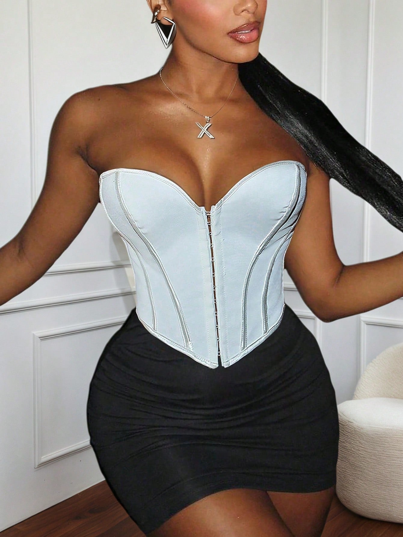 Women's Elegant White Boned Corset Top with Hook and Eye Closure