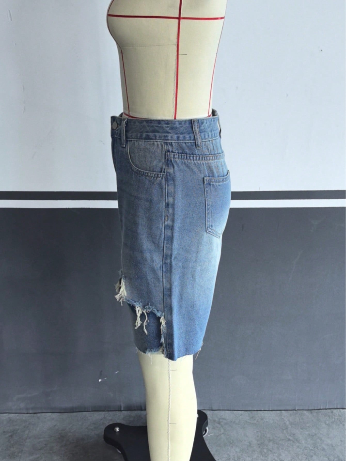 Women's Blue High-Waist Distressed Raw Hem Denim Bermuda Shorts