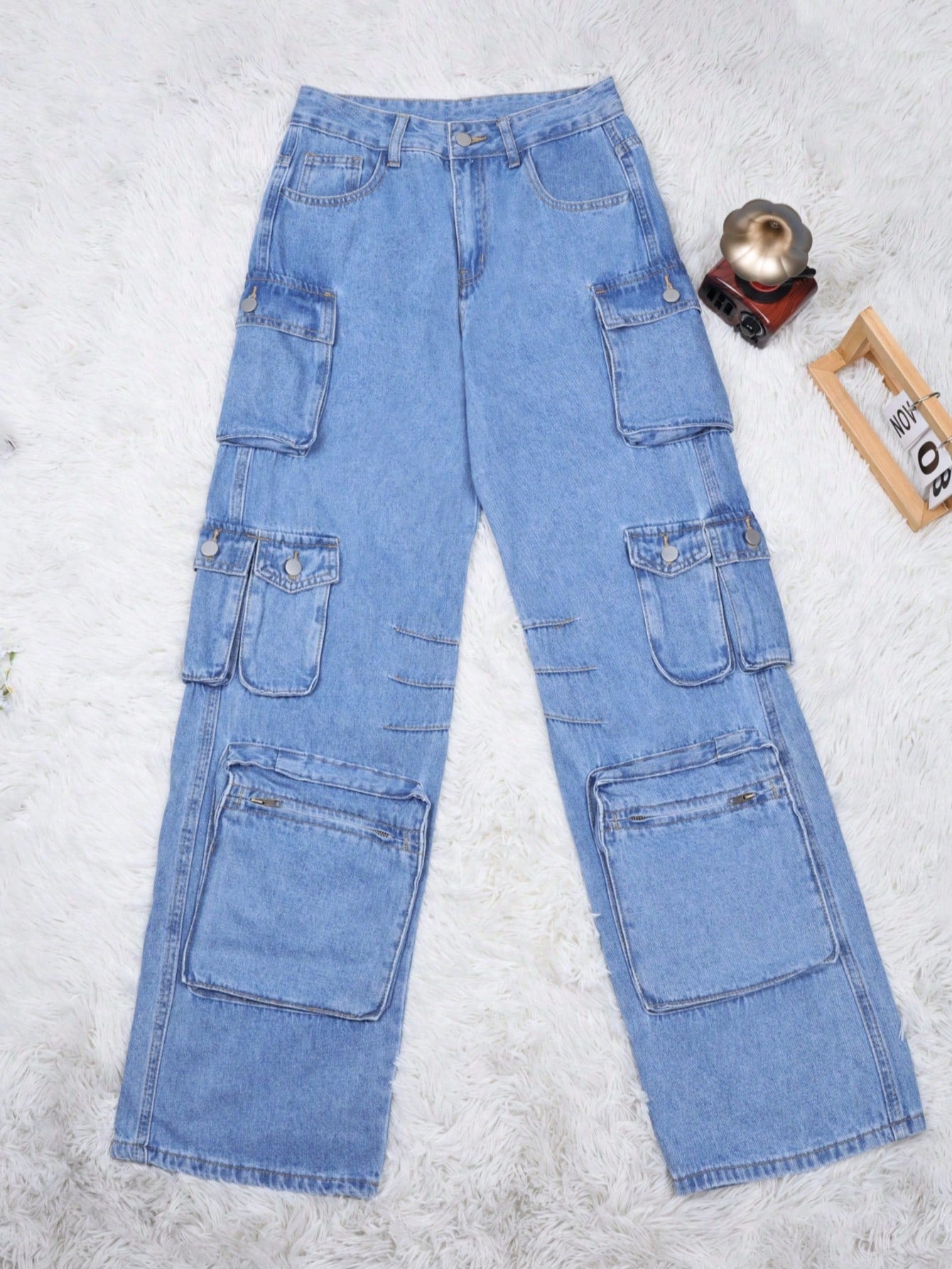 Women's Light Blue Denim Relaxed Fit Multi-Pocket Wide Leg Cargo Pants