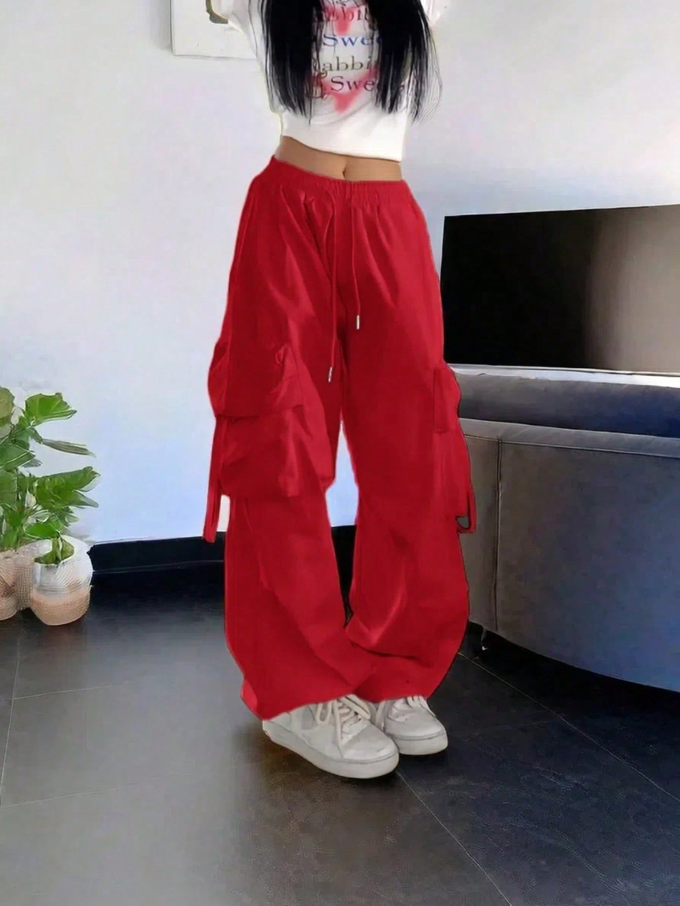 Women's Red Cotton Full-length cargo pants with cargo pockets
