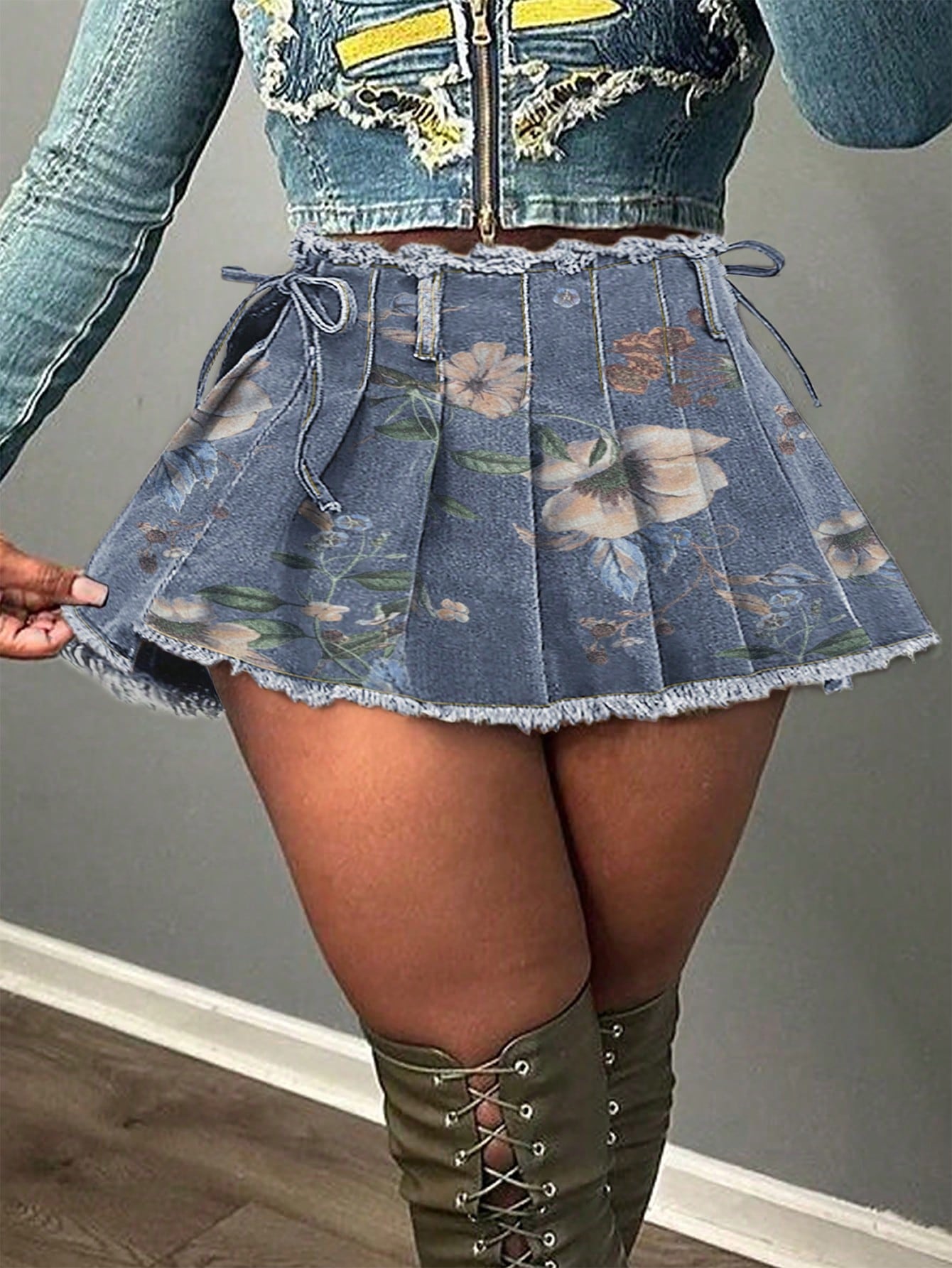 Women's Blue Floral Print Pleated Denim Mini Skirt with Bow-Tie Waist