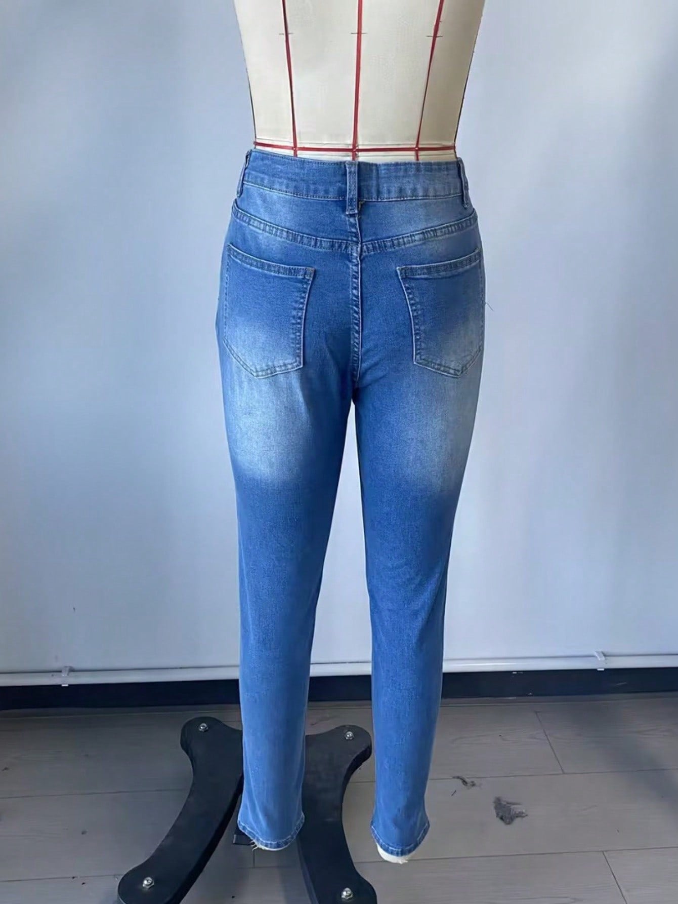 Women's Blue Petite Straight Leg Jeans