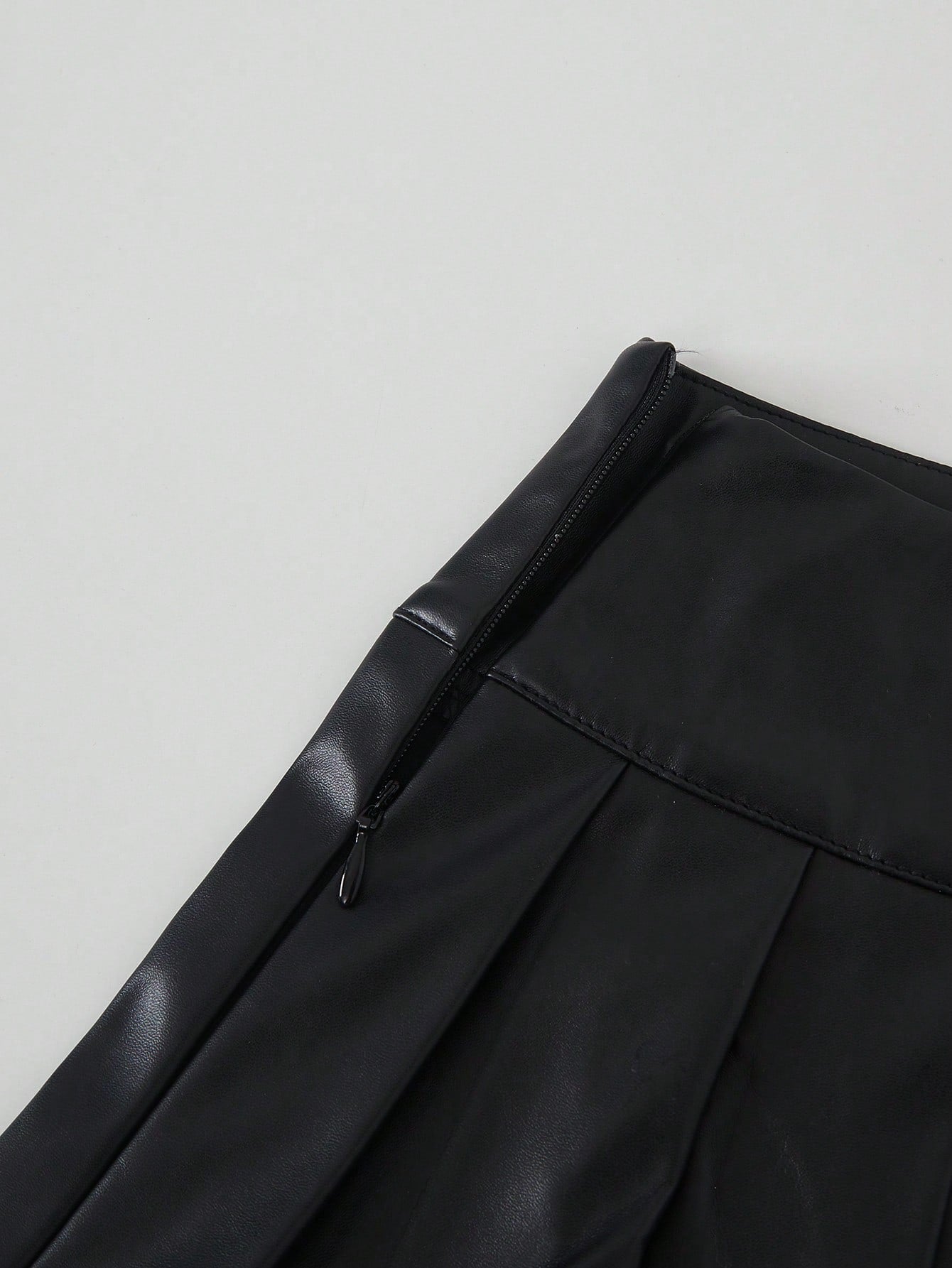 Women's Black PU Leather Pleated Mini Skirt High Waisted Gothic Punk Style