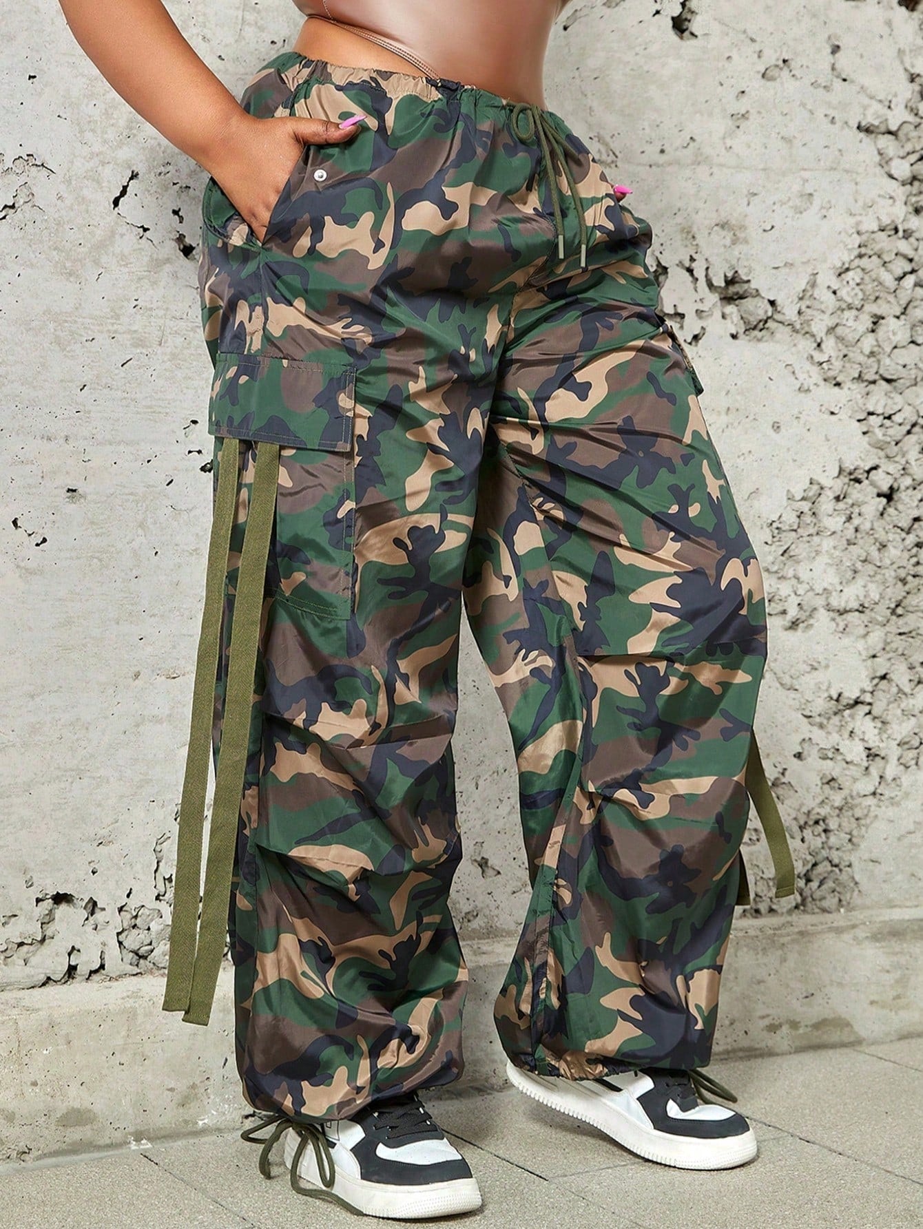 Women's Green Camouflage Polyamide Drawstring Multi-Pocket Loose Cargo Pants