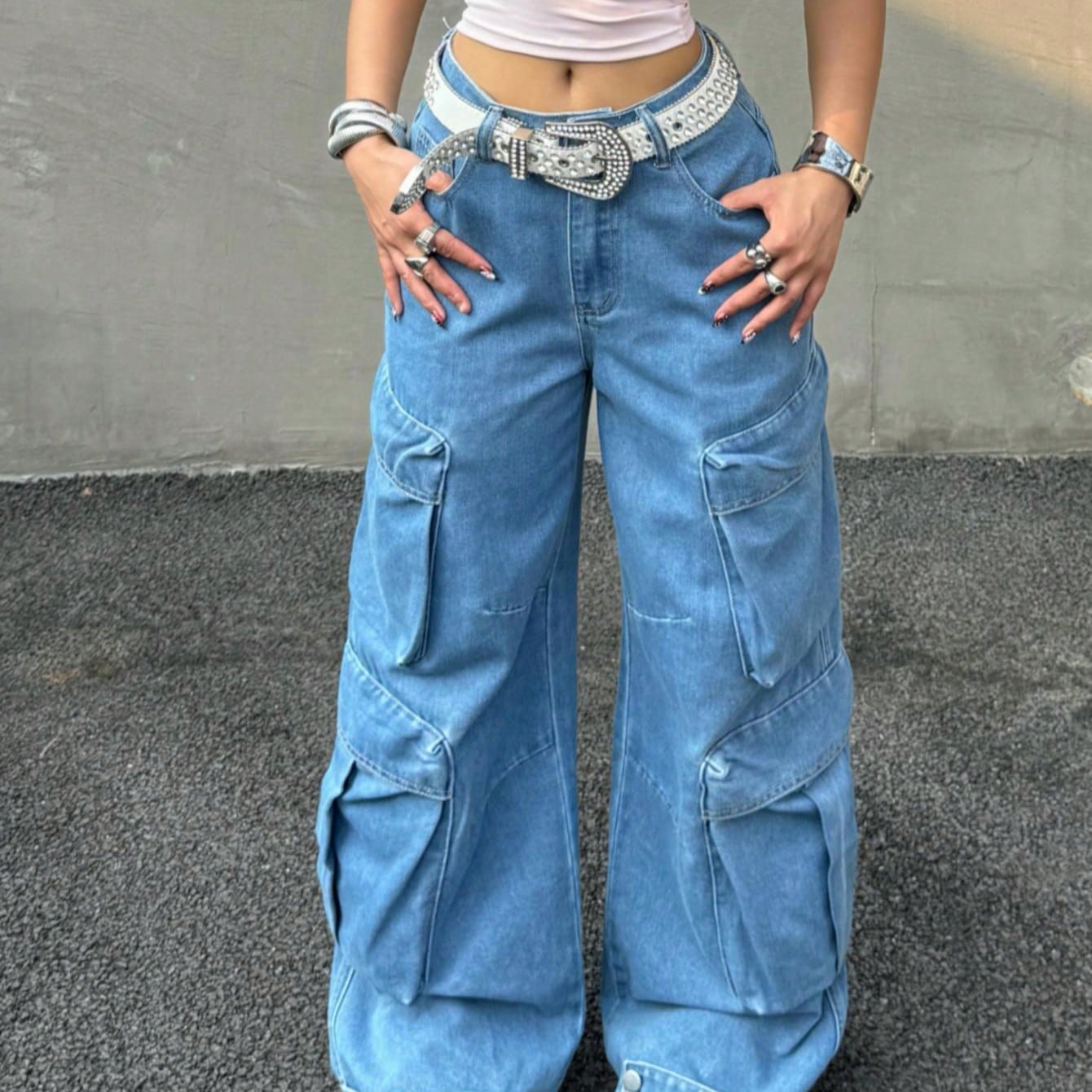 Women's Light Blue Low-Rise Wide-Leg Denim Cargo Pants