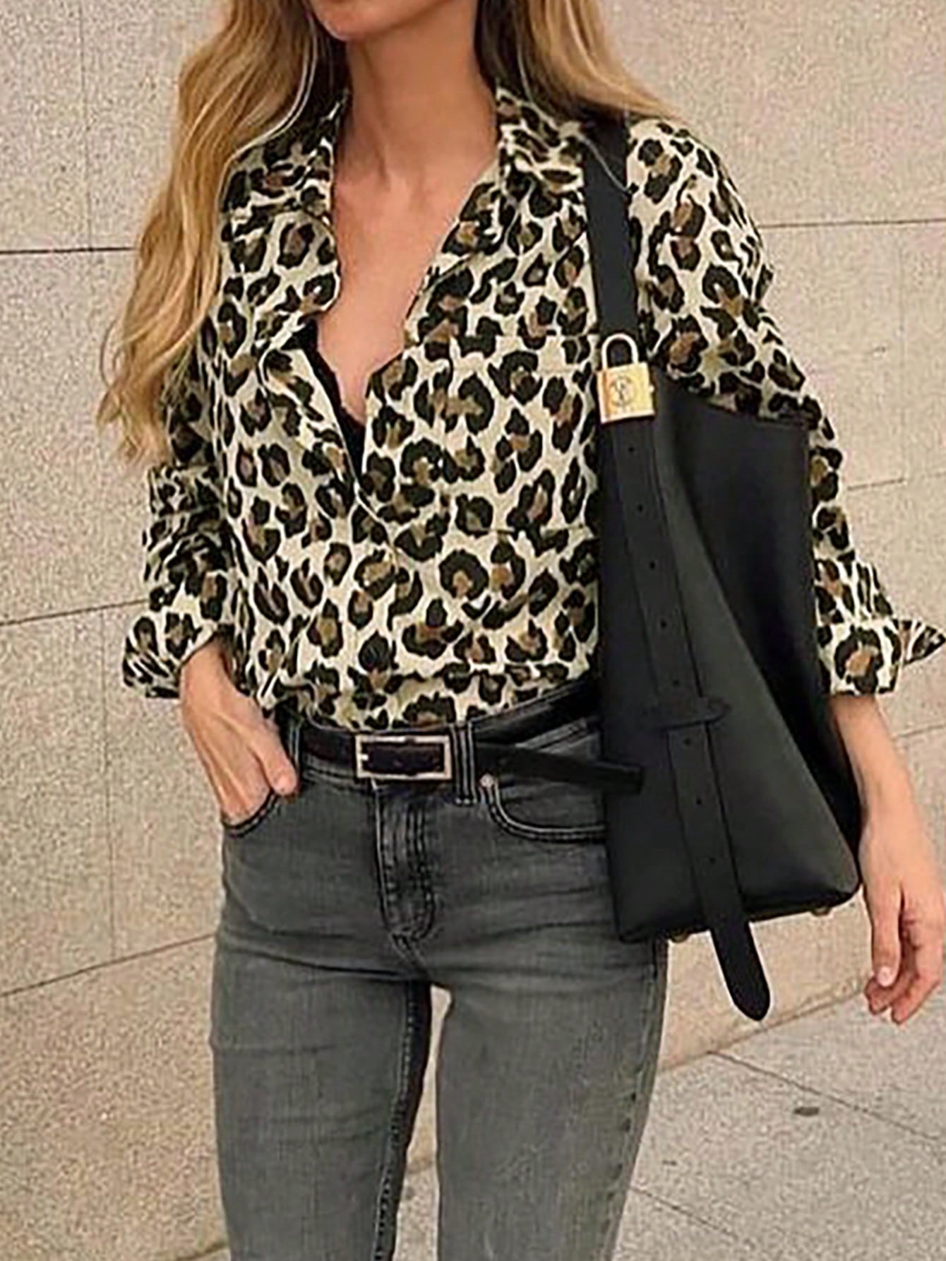 Women's Leopard Print Long-Sleeve Blouse - Chic Casual & Retro-Inspired Office-Casual Top