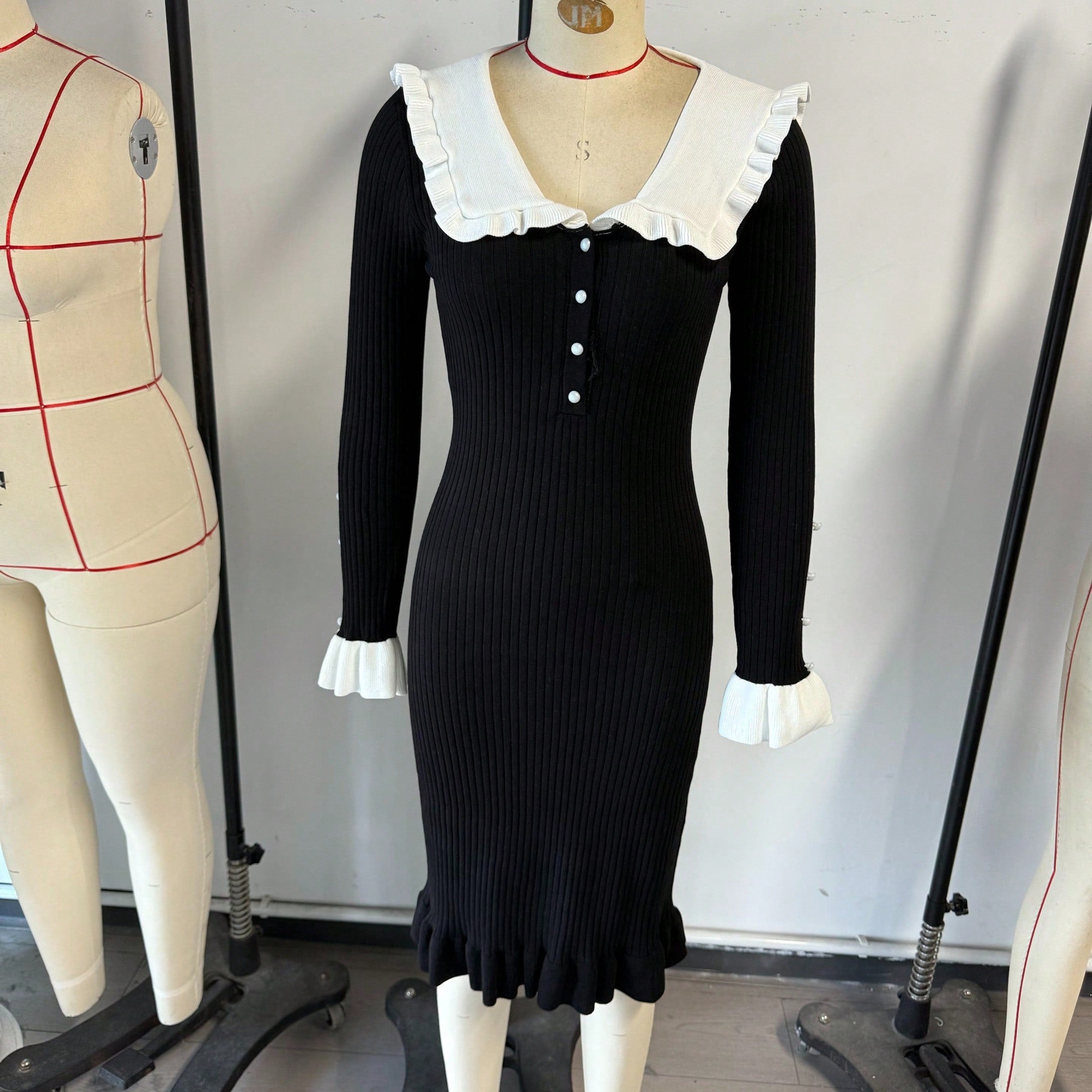 Women's Black White Ribbed Knit Midi Bodycon Dress