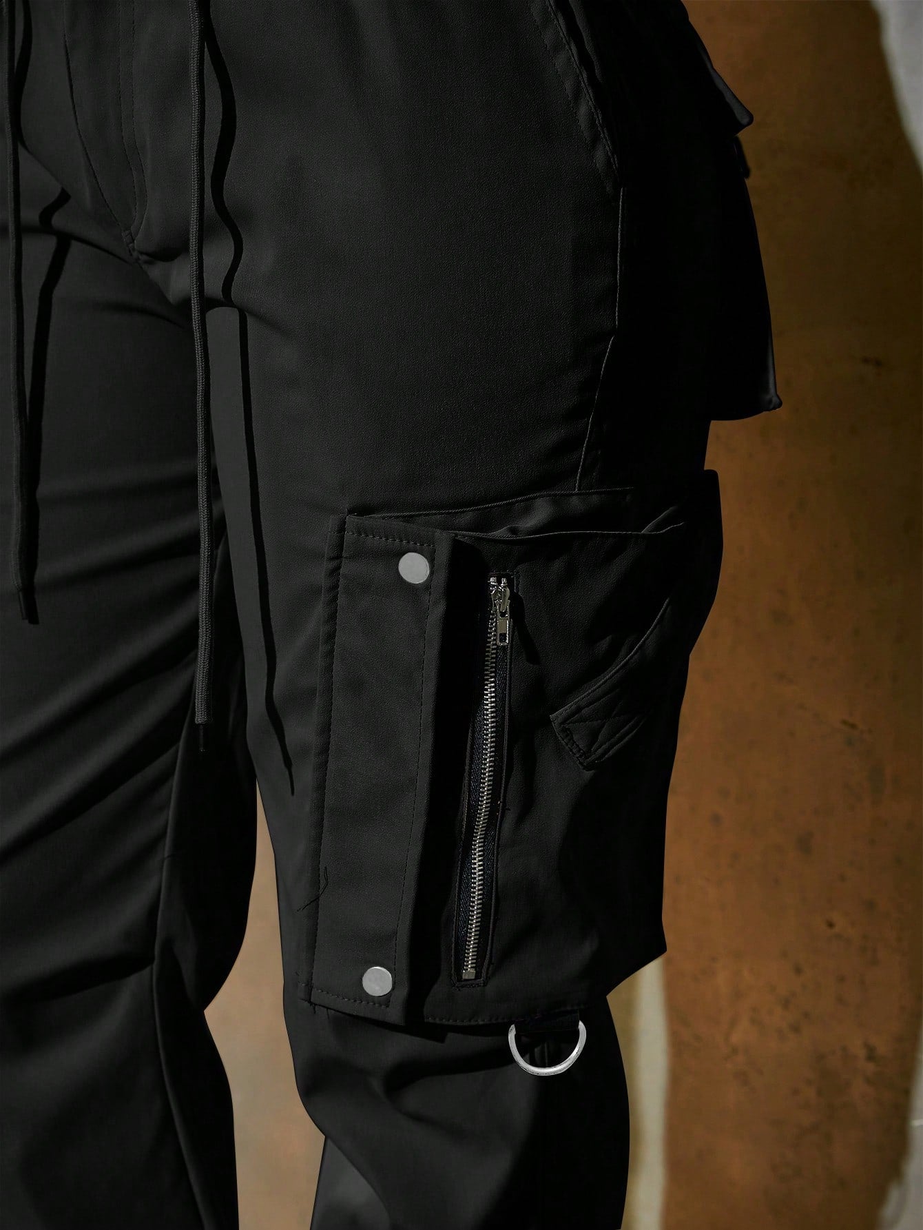 Women's Black High Waisted Zipper Detail Cargo Pants Multi-Pocket Streetwear Trousers