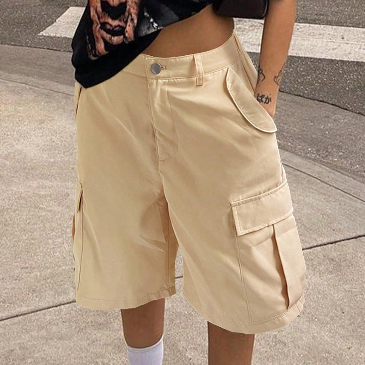 Women's Multi-Color Cargo Bermuda Shorts - Relaxed-Fit Mid-Length Casual Shorts with Pocket Detail, Streetwear & Daily Outing Wear