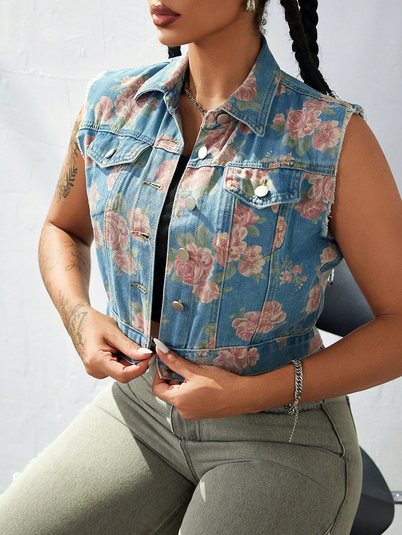 Women's Blue Floral Print Cotton Denim Sleeveless Cropped Jacket Vest