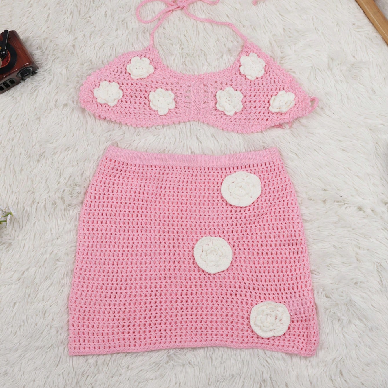 Women's Light Pink Crochet Knit Two-Piece Set with White Flower Appliqu¨¦s