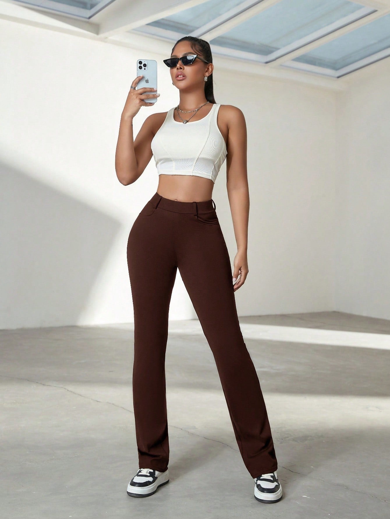 Women's Brown High-Waisted Flare Yoga Pants with Bootcut Leg