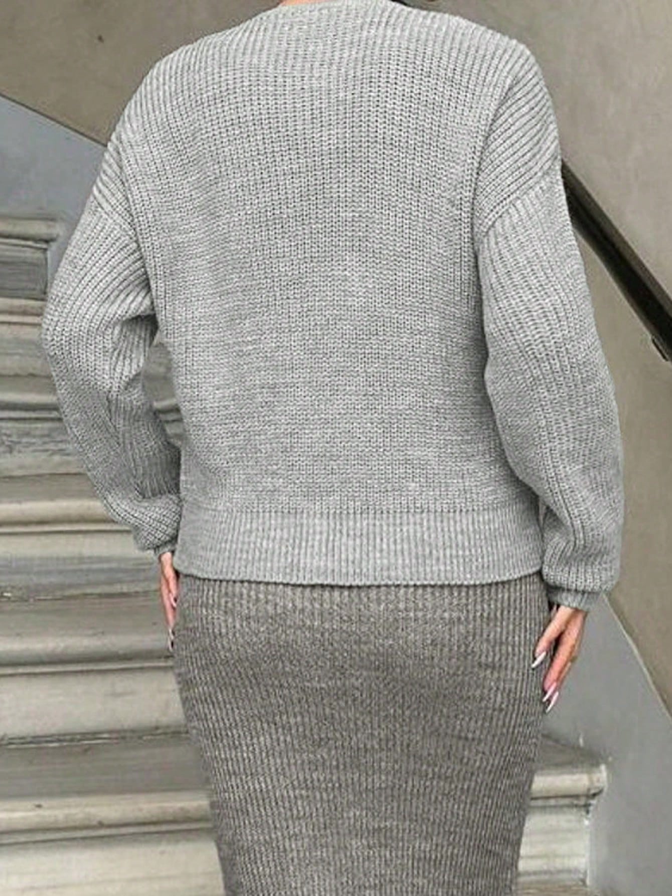Women's V-Neck Grey Chunky Knit Cardigan with Balloon Sleeves