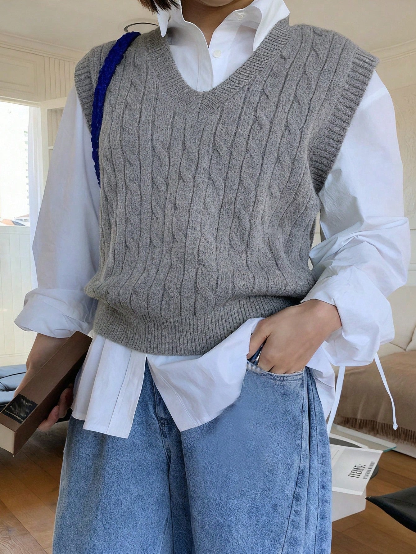 Women's Grey Polyester V-Neck Cable Knit Sleeveless Sweater Vest