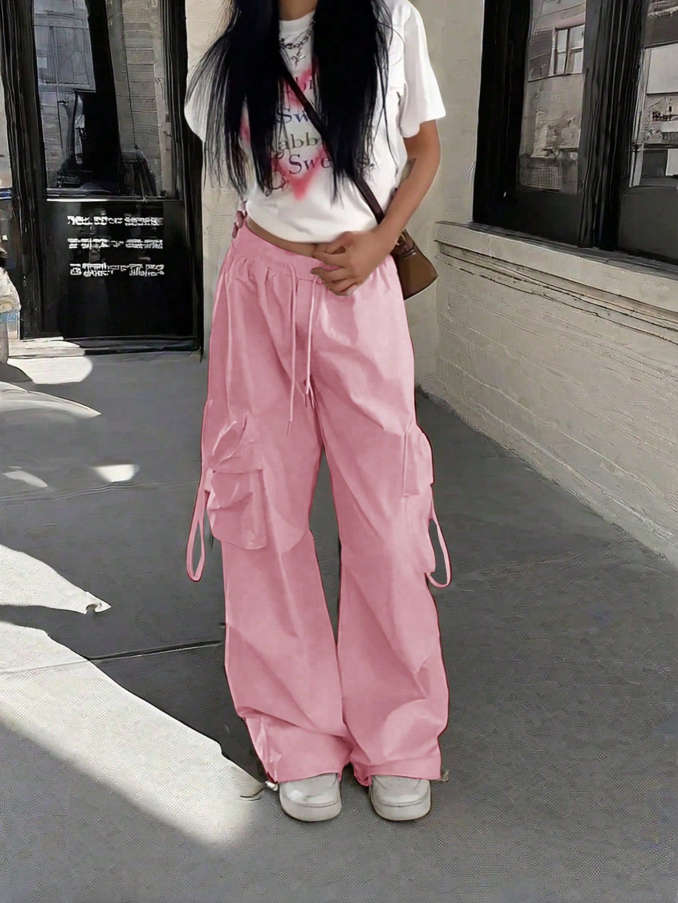 Women's Pink Cotton Full-length cargo pants with cargo pockets