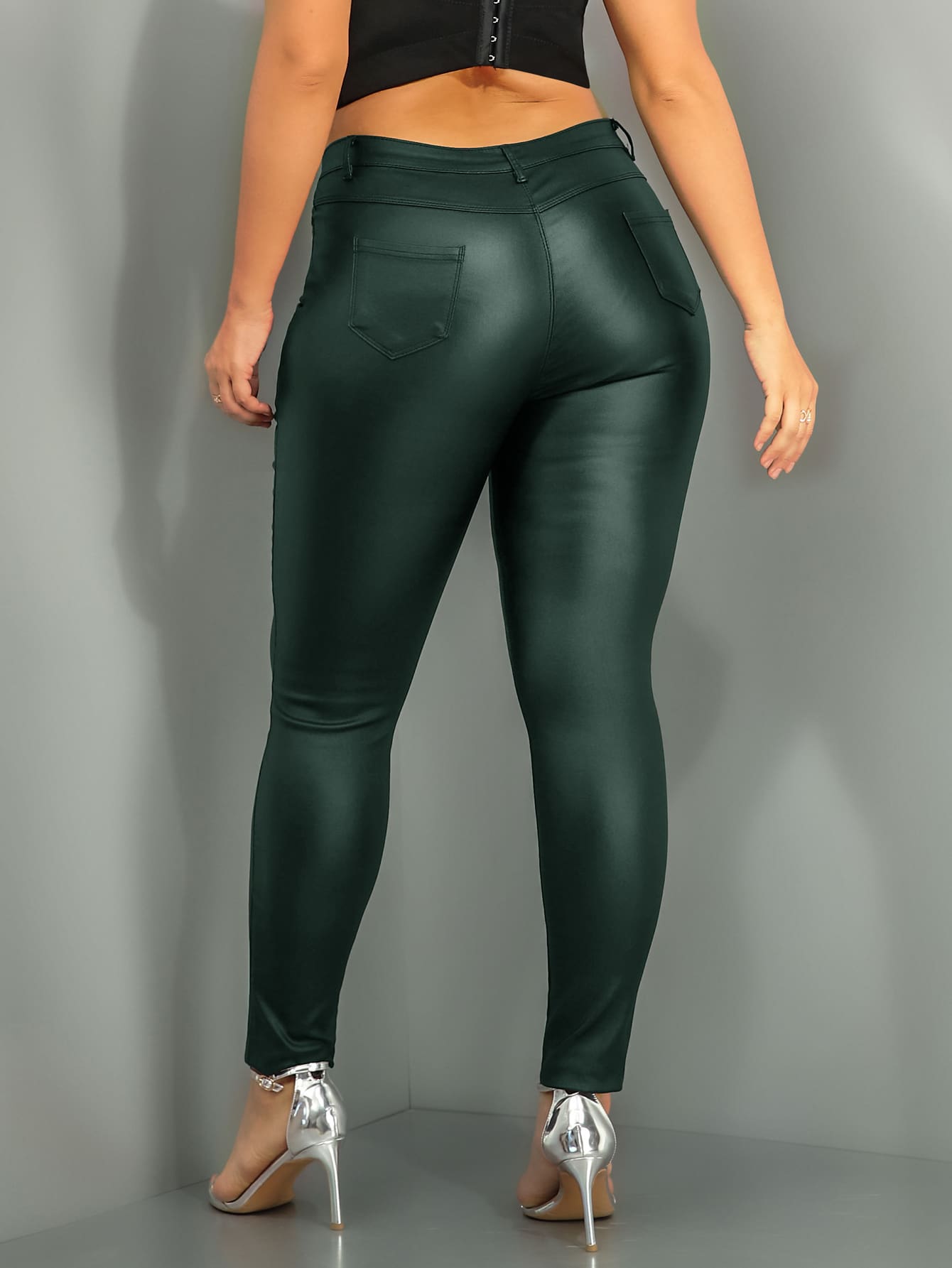 Plus Size Emerald Green High-Waisted Skinny Pants for Women - Stretchy Shiny Leggings Trousers with Slim-Fit Silhouette