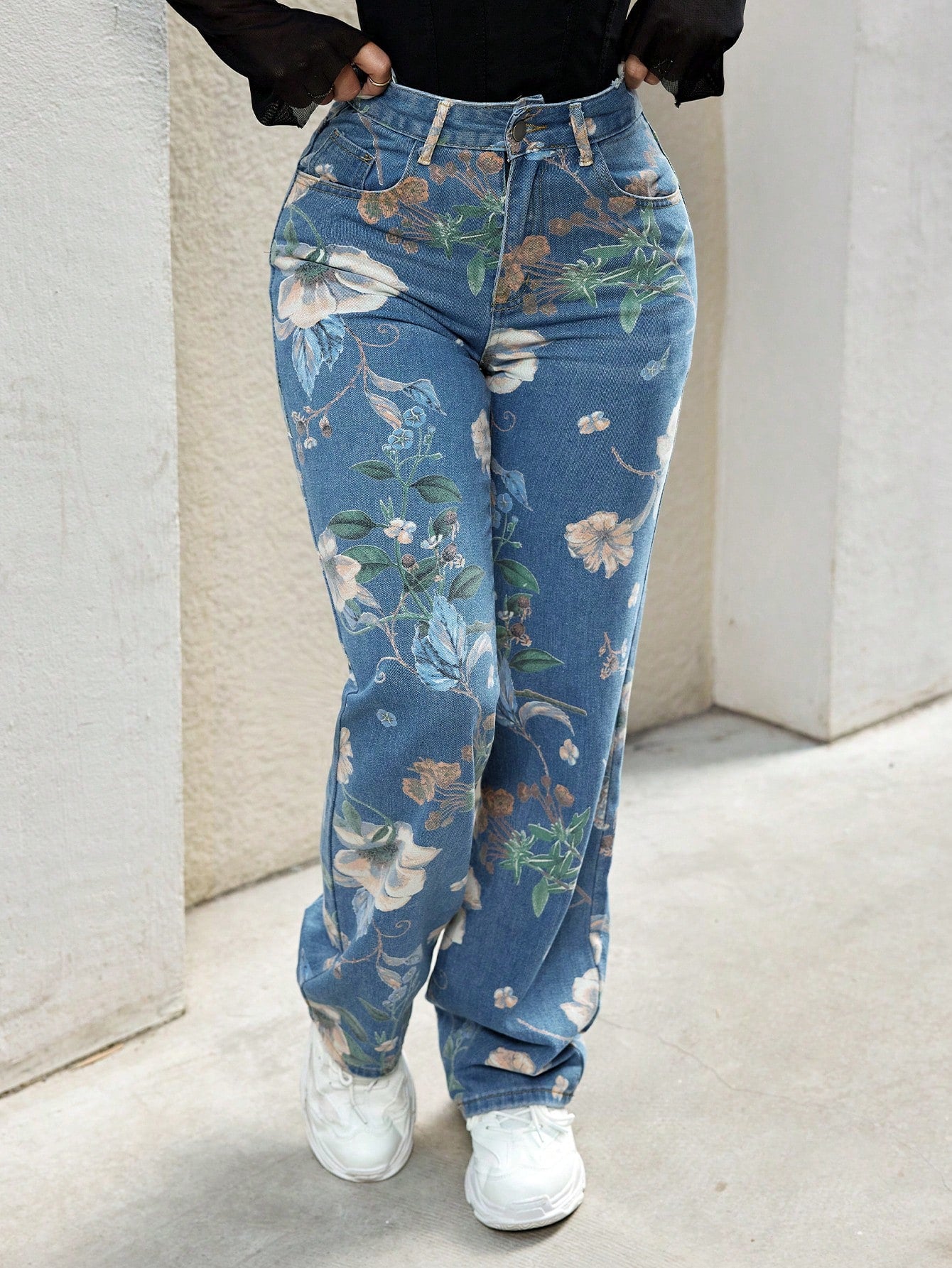 Women's Artistic Floral Print Straight Leg Jeans