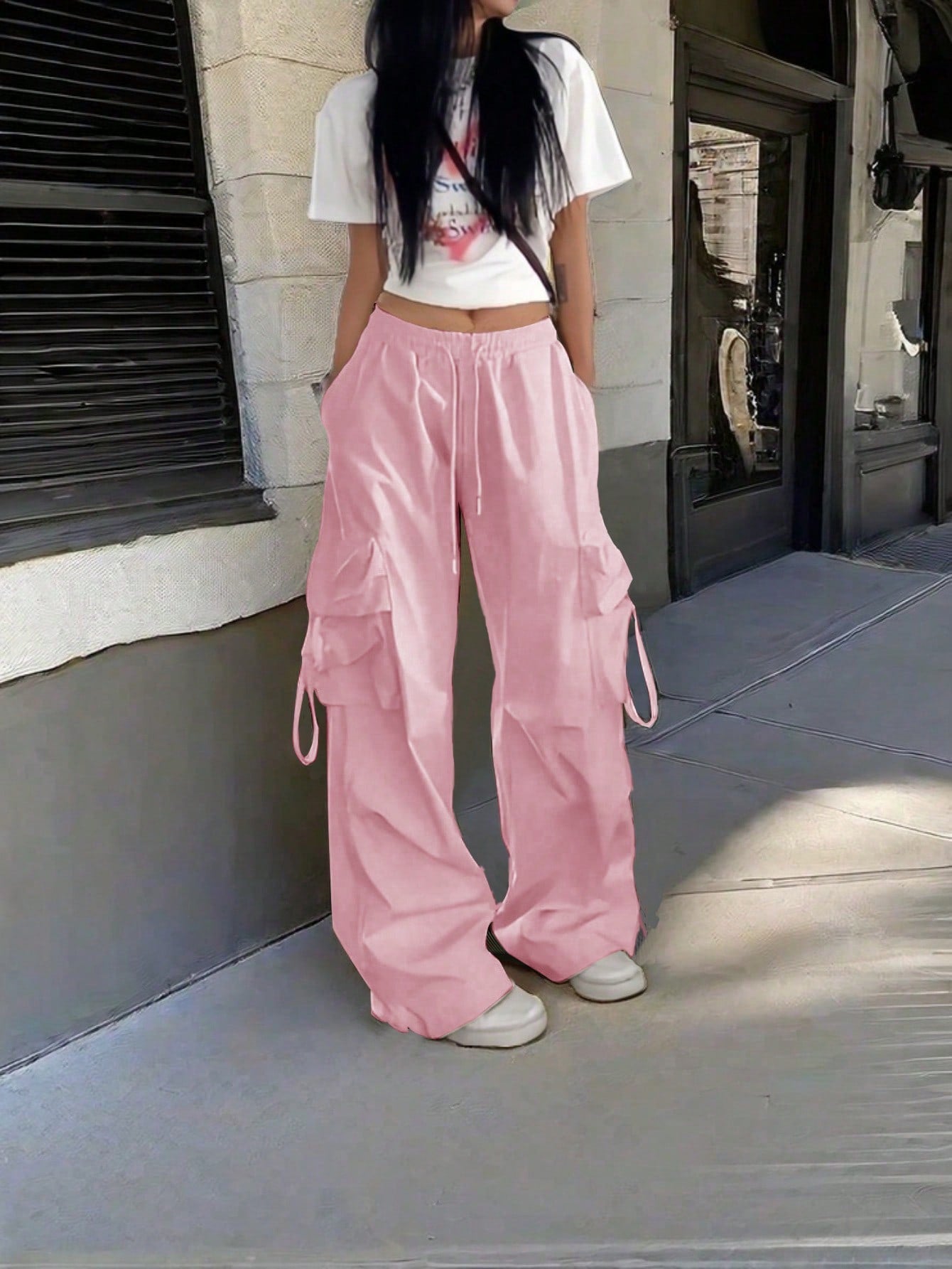 Women's Pink Cotton Full-length cargo pants with cargo pockets