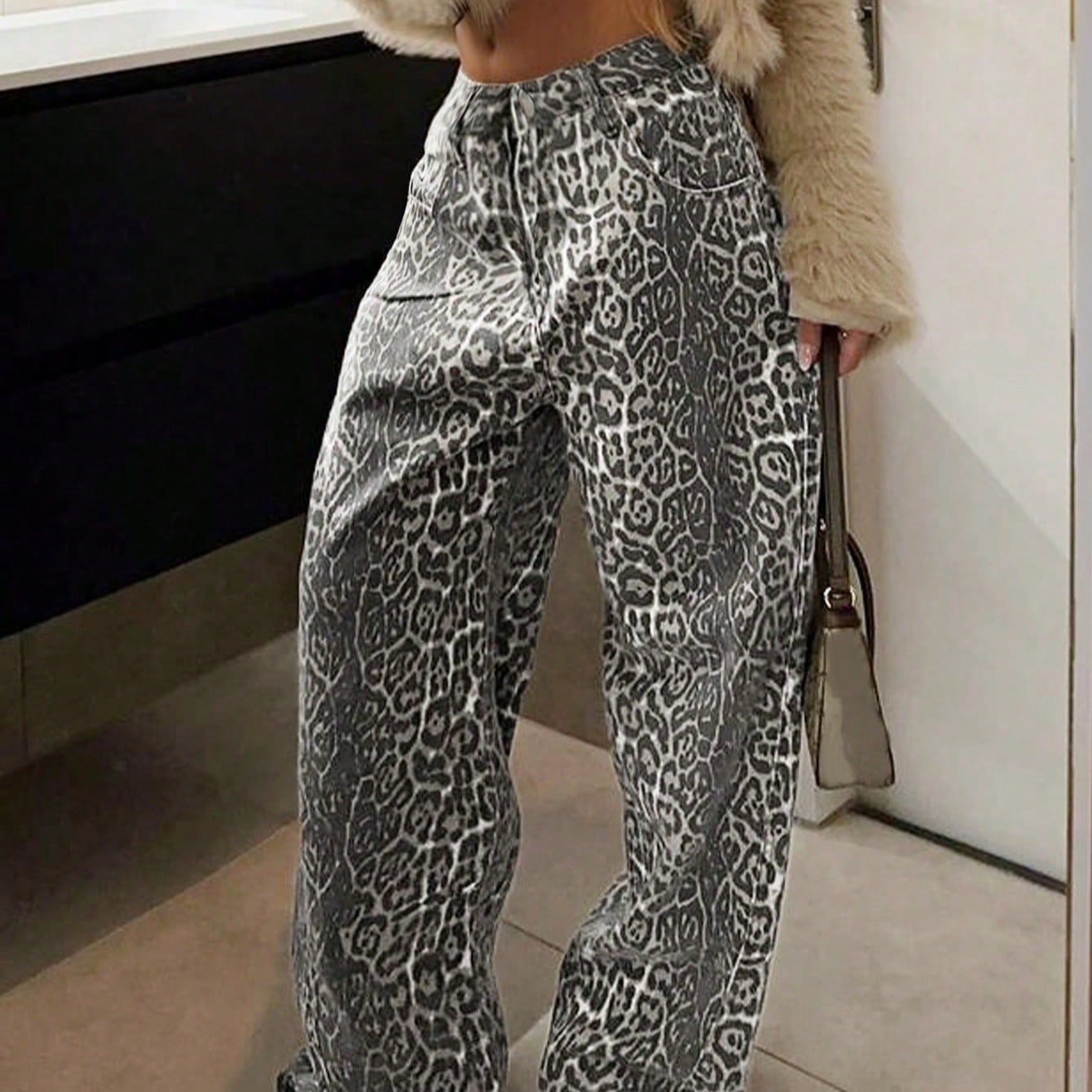 Women's Leopard Print Wide-Leg Cargo Pants