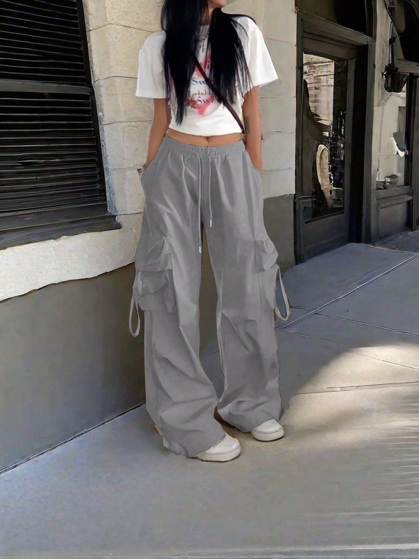 Women's Gray Cotton Full-length cargo pants with cargo pockets