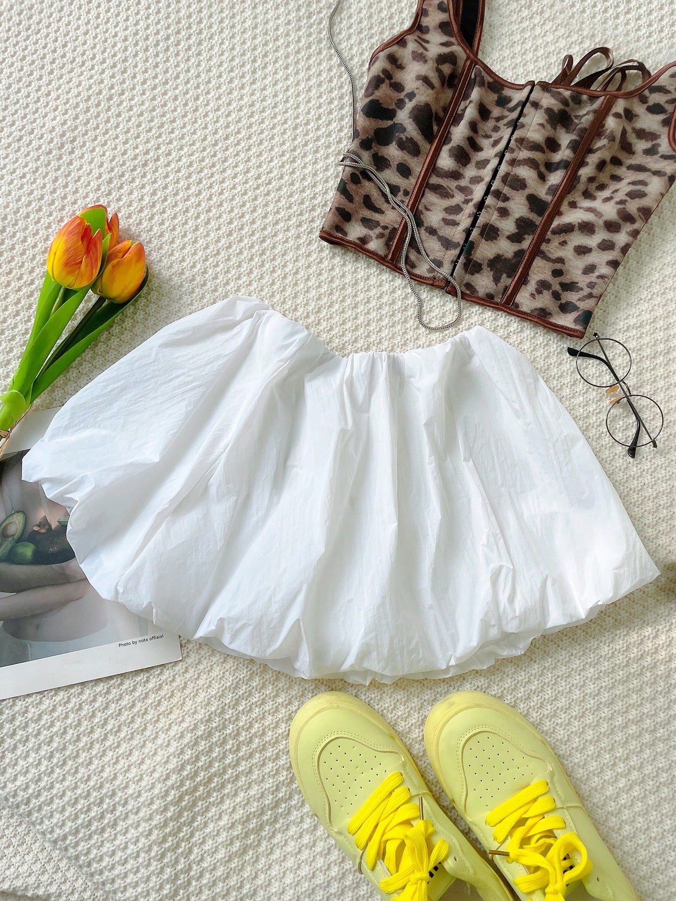 Women's White Bubble Hem Mini Skirt High Waist Puffy Skirt