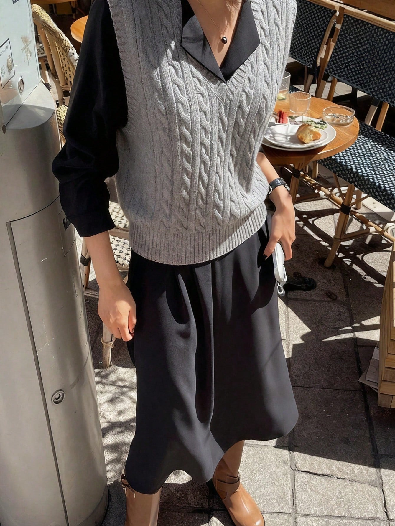 Women's Grey Polyester V-Neck Cable Knit Sleeveless Sweater Vest