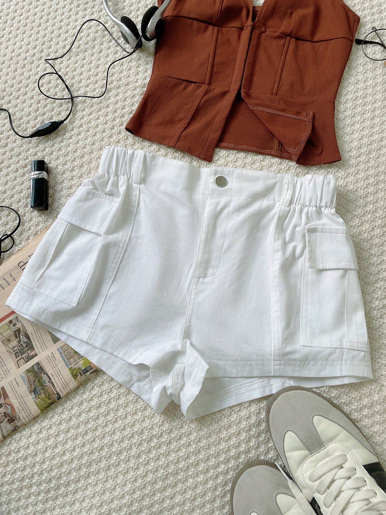 Women's White Cotton Cargo Shorts with Side Pockets
