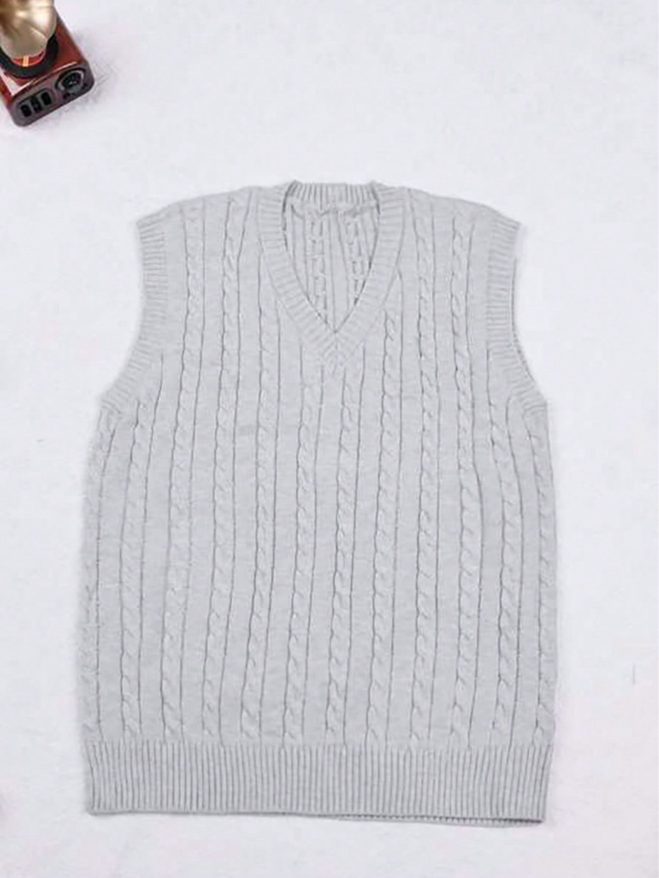 Women's Grey Polyester V-Neck Cable Knit Sleeveless Sweater Vest