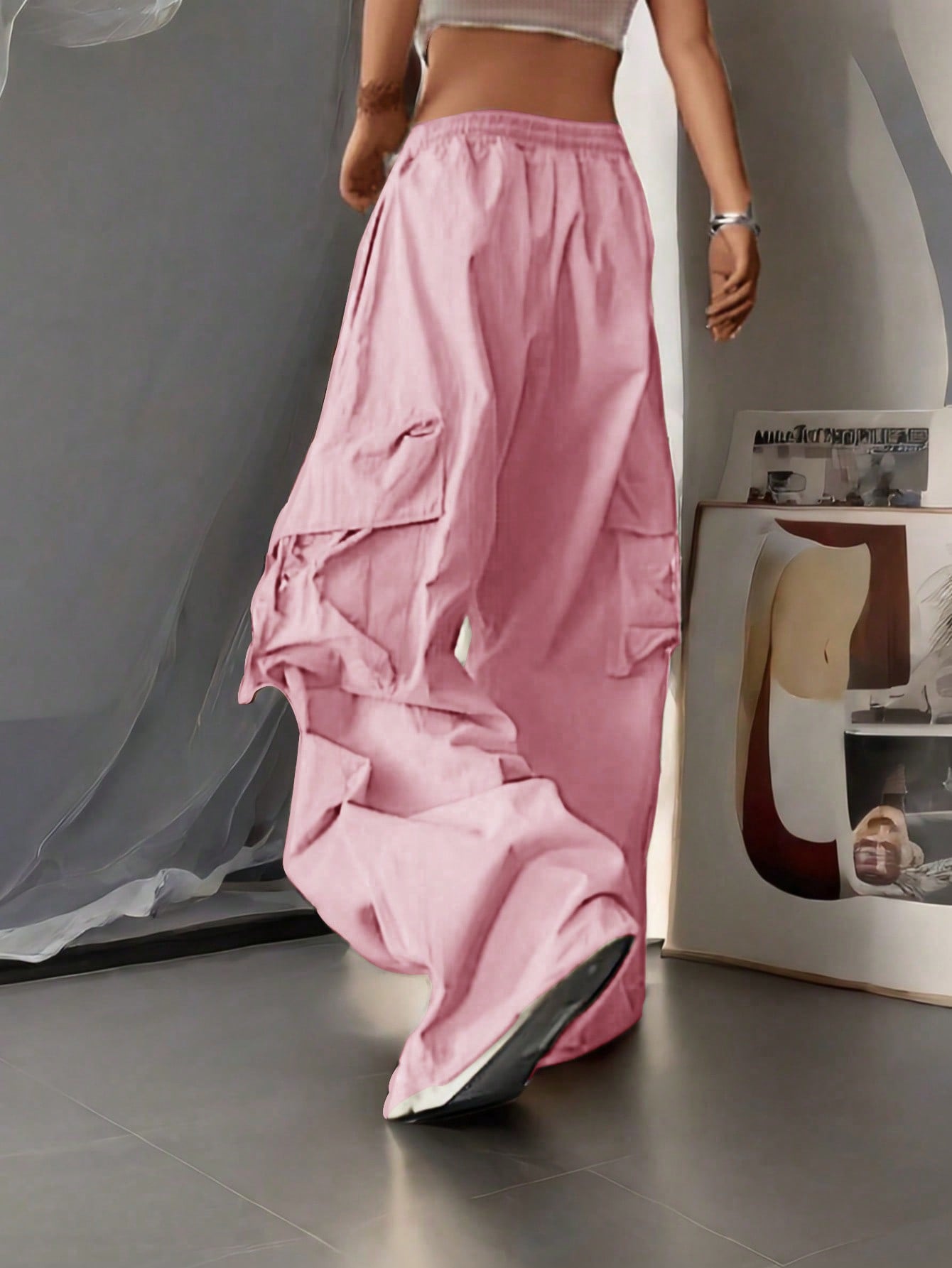 Women's Pink Cotton Full-length cargo pants with cargo pockets