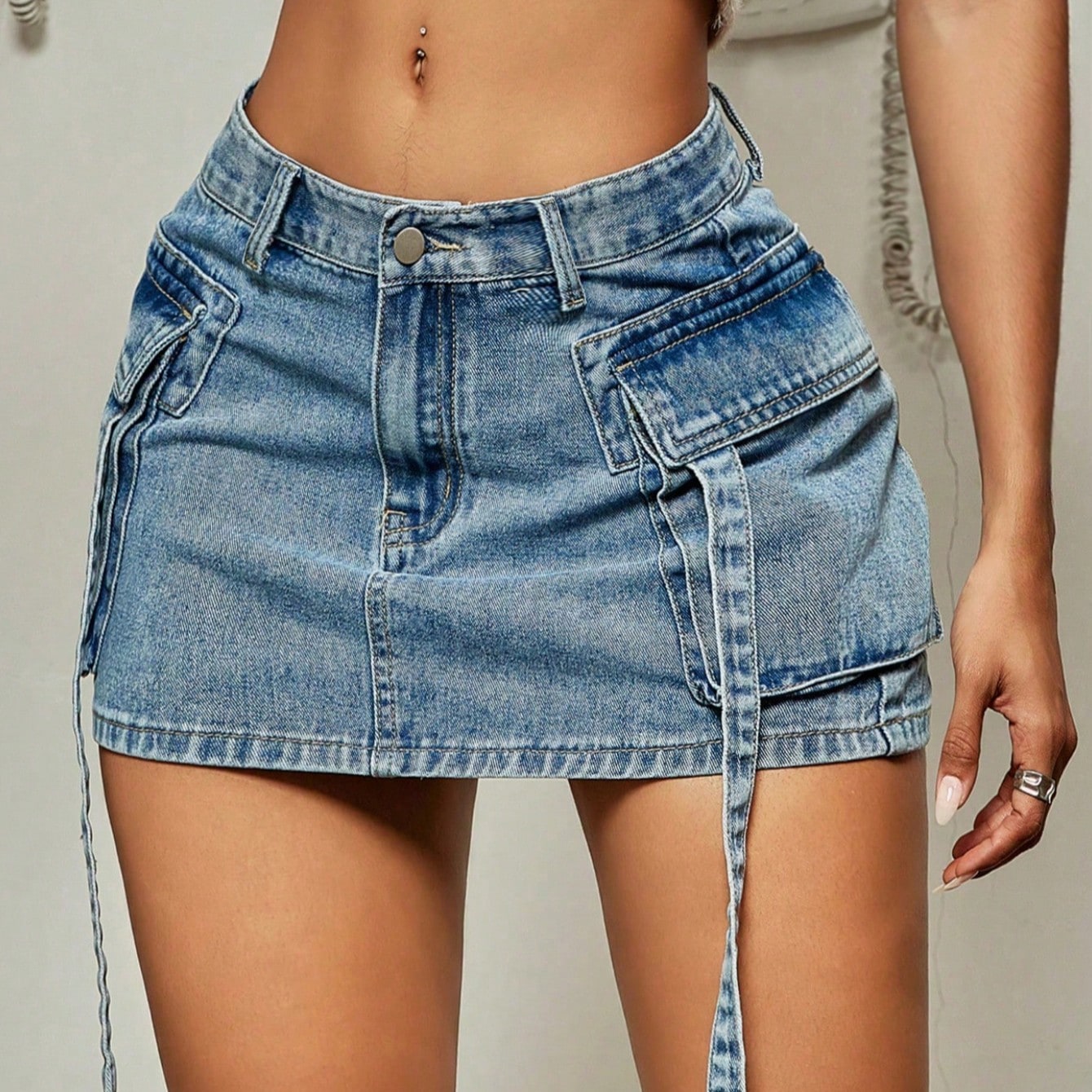 Women's Light Wash Denim Mini Skirt with Cargo Pockets Y2K Style Jean Skirts