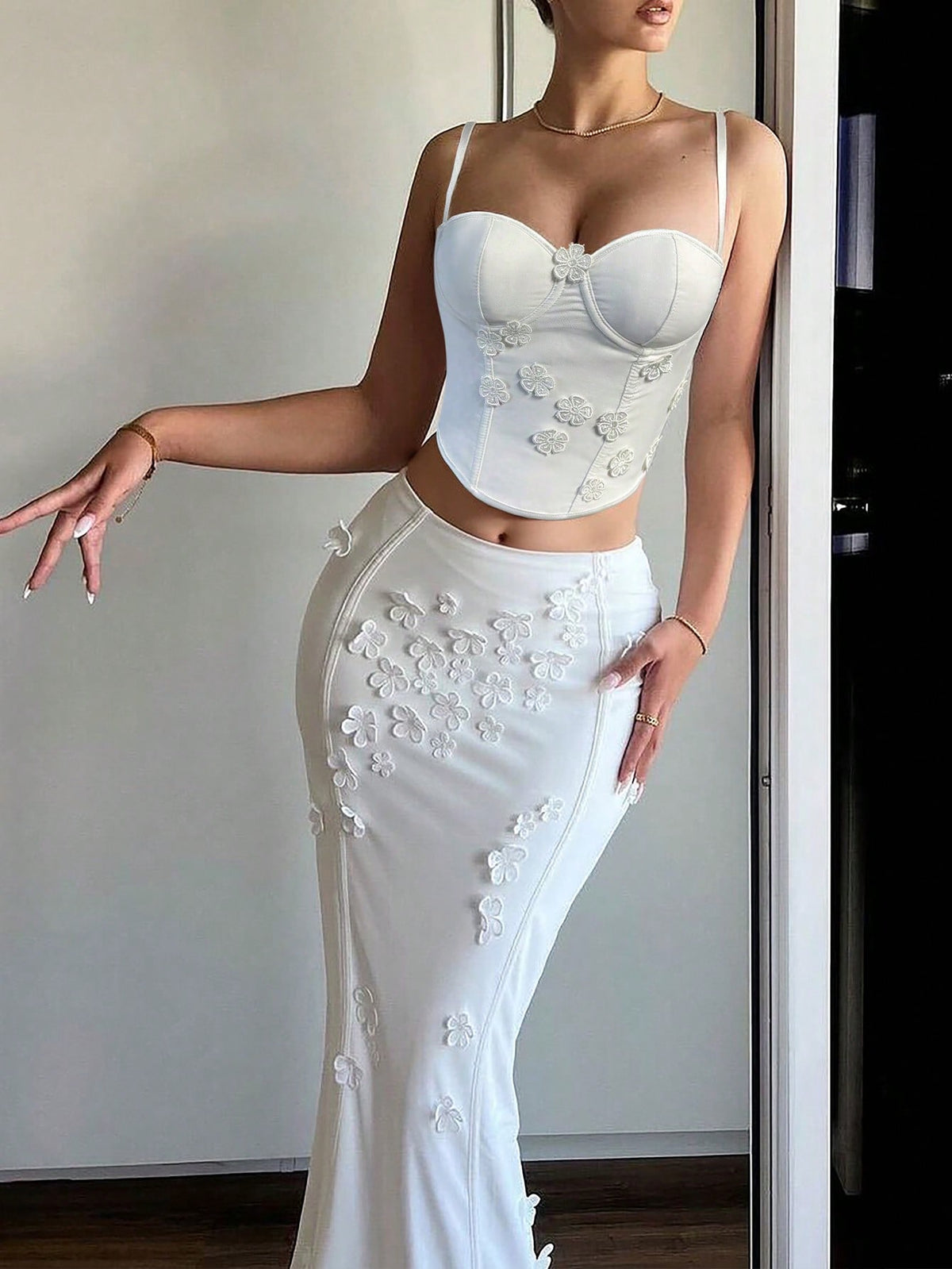 White Satin 3D Floral Spaghetti Strap Corset Top Boned Waist Cincher Sweetheart Bustier