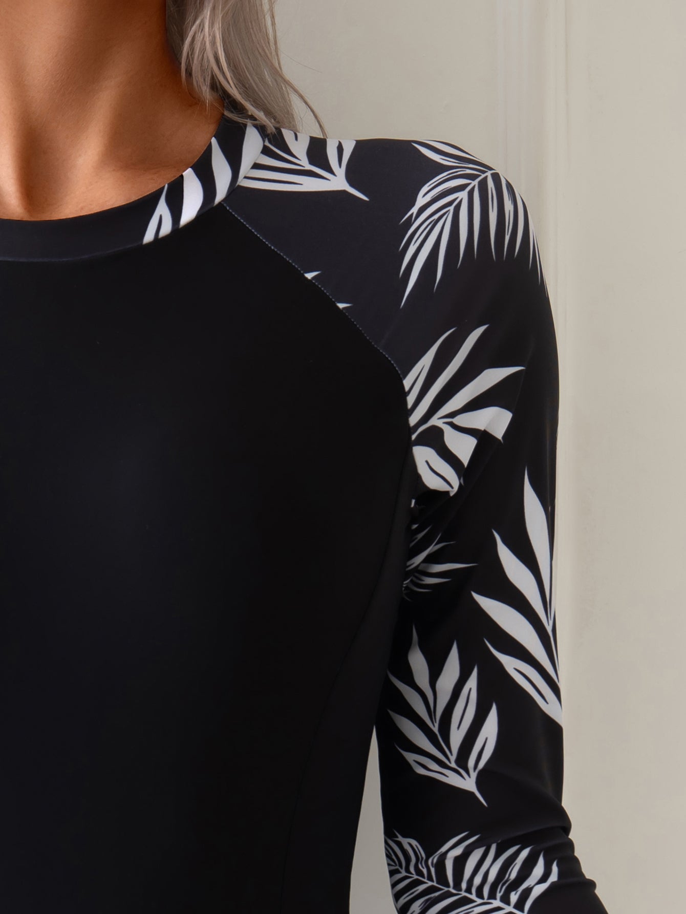 Women's Long Sleeve Sun Protection Competitive One-Piece Swimsuit - Quick-Dry Athletic Training Boyleg Bathing Suit